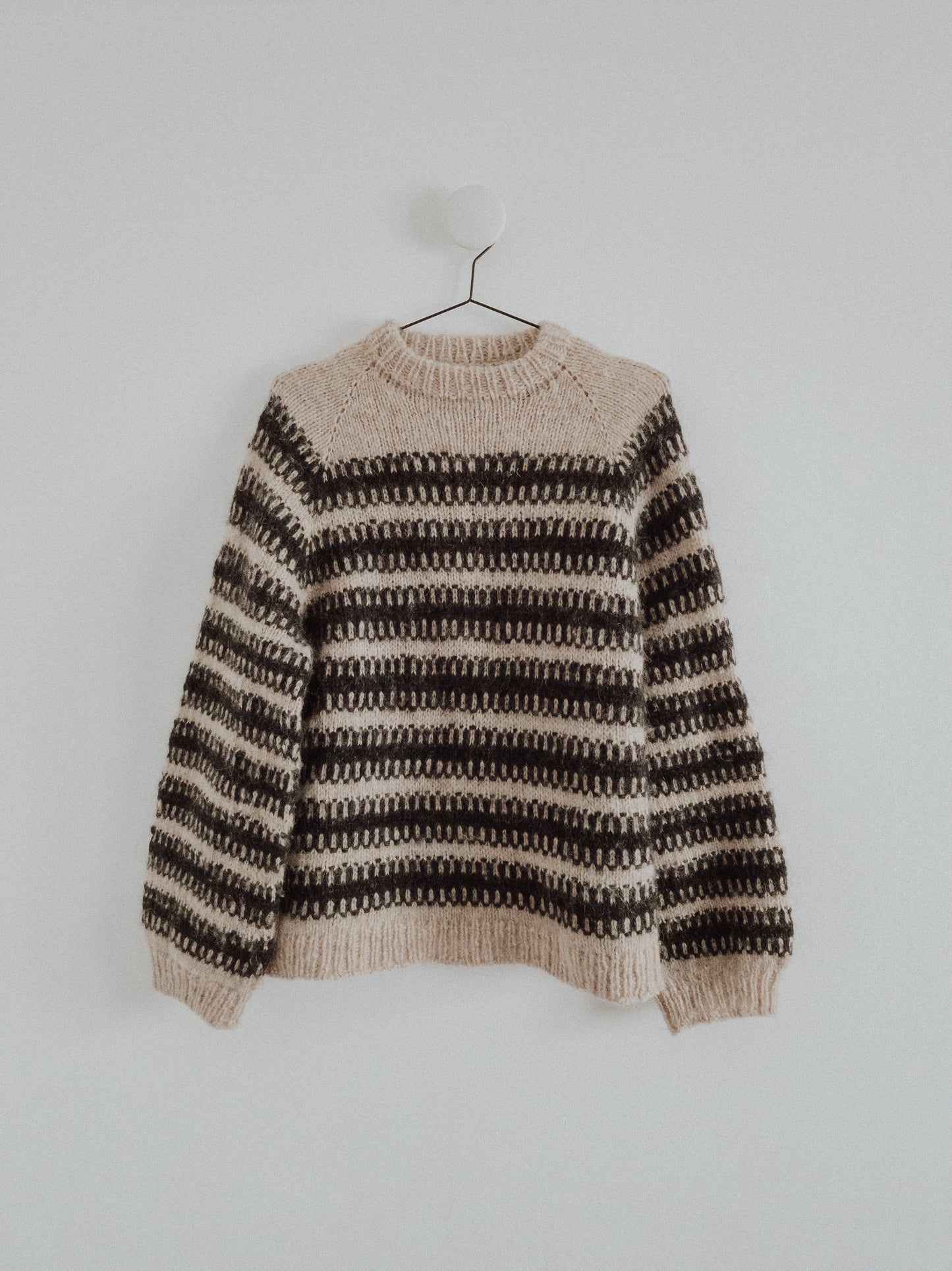 Bjørk Raglan Sweater - Knitting Pattern